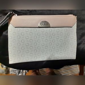 NWOT Guess Wristlet